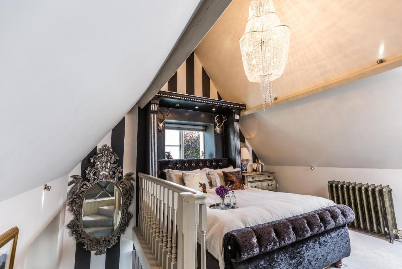 Court House Manor Luxury B&B Painswick Bagian luar foto