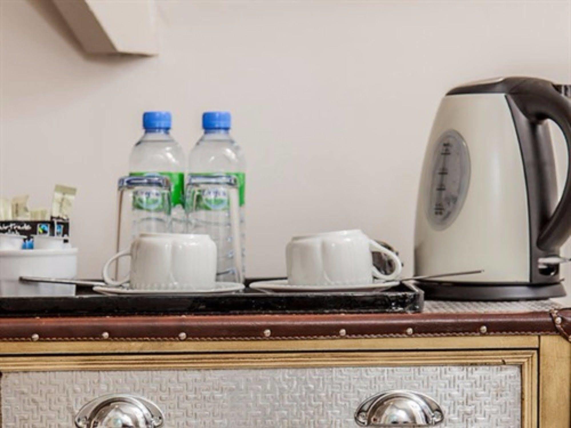 Court House Manor Luxury B&B Painswick Bagian luar foto
