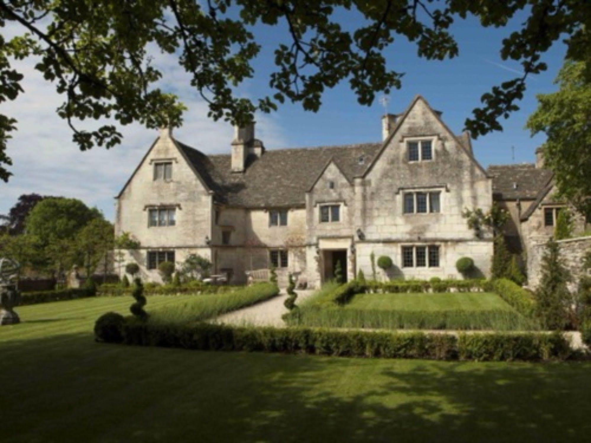 Court House Manor Luxury B&B Painswick Bagian luar foto
