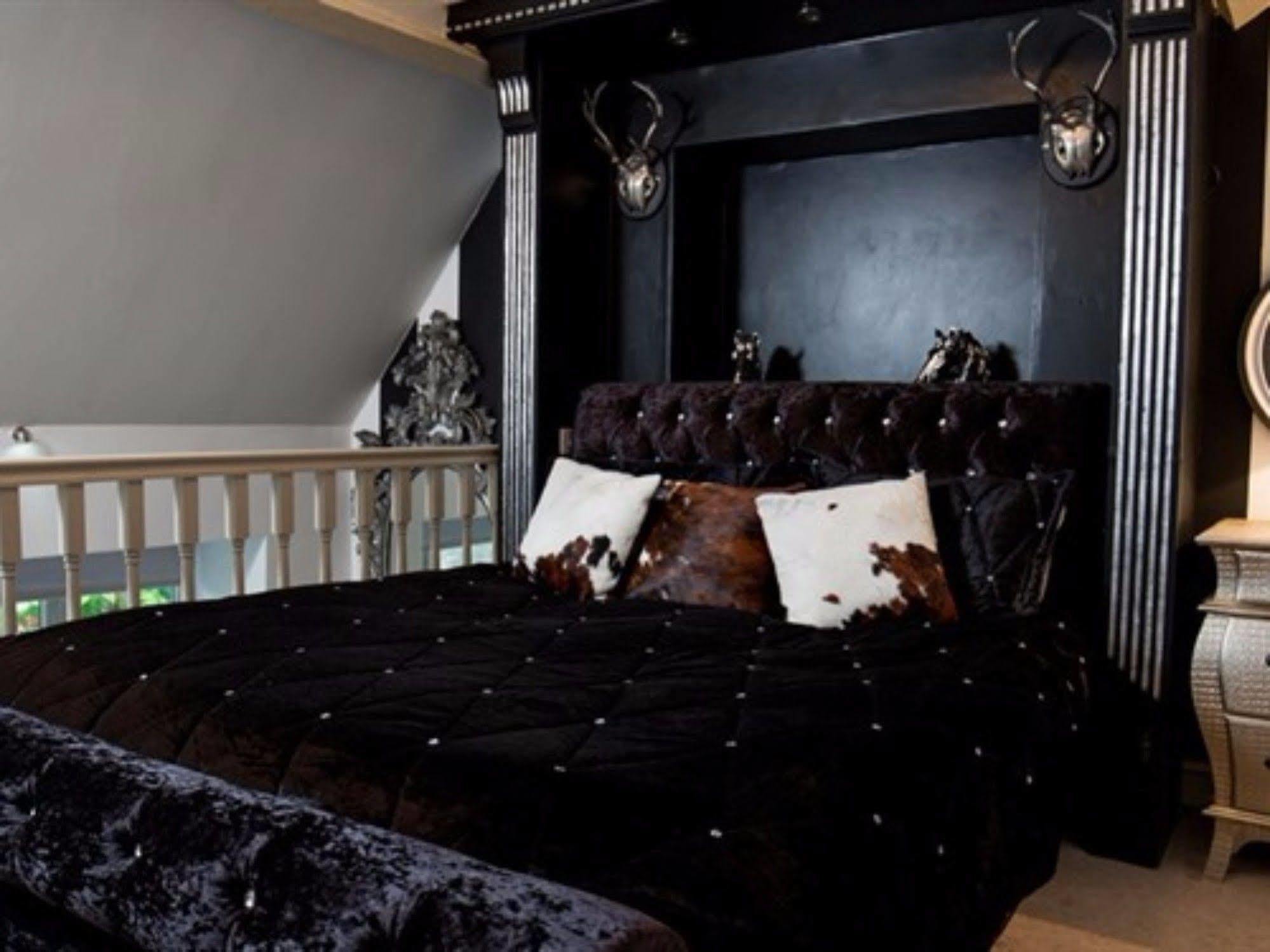 Court House Manor Luxury B&B Painswick Bagian luar foto
